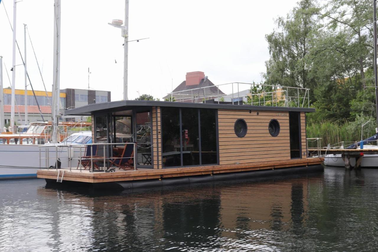 מלון Hausboot Lina In פלאנסבורג מראה חיצוני תמונה