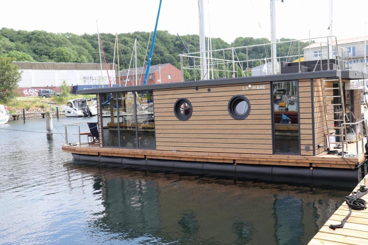 מלון Hausboot Lina In פלאנסבורג מראה חיצוני תמונה